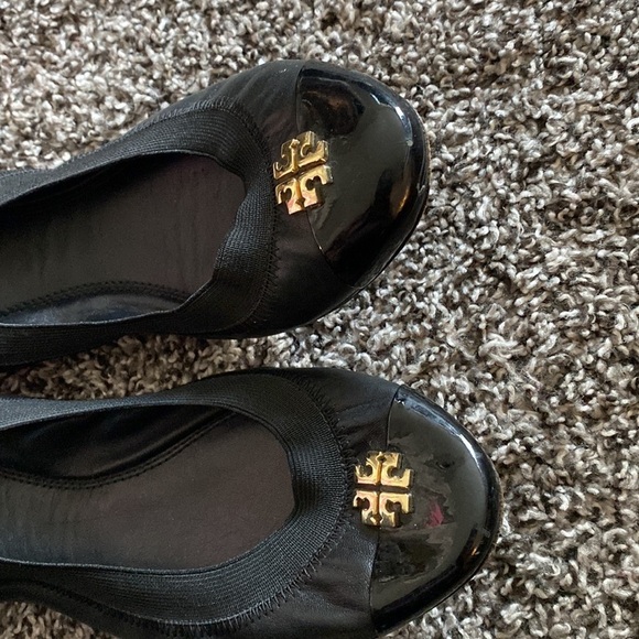 Tory Burch Jolie Ballet Flat Elastic Black Leather Patent Gold - Picture 8 of 11